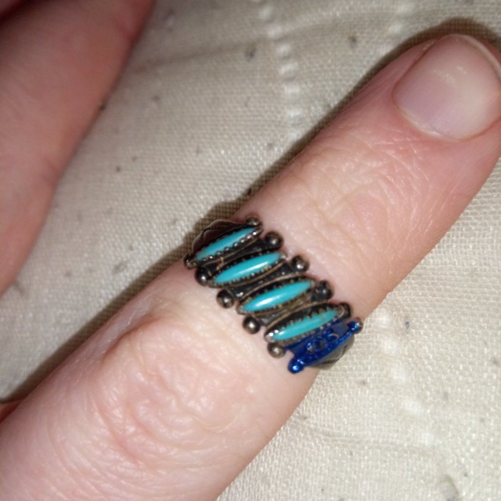 Silver Turquoise Ring - Picture 3 of 6